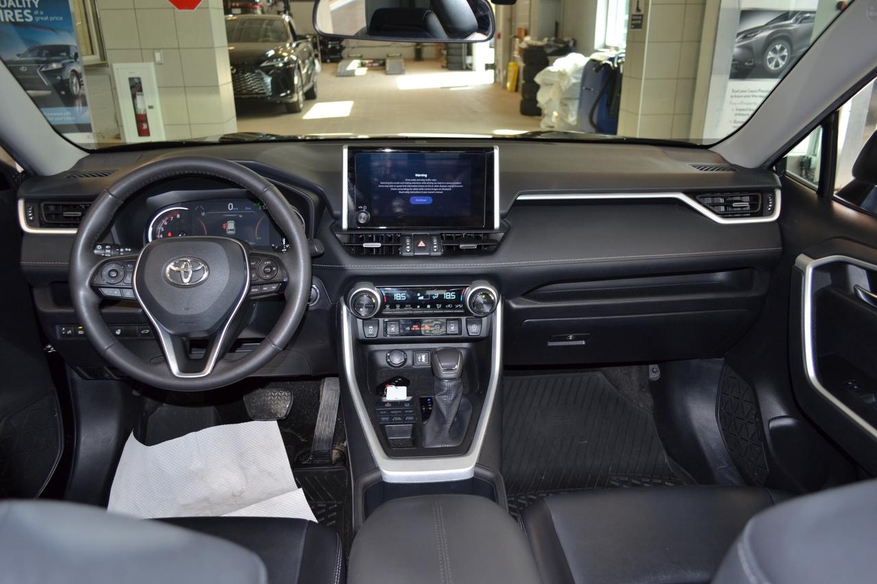 2024 Toyota RAV4 XLE Photo