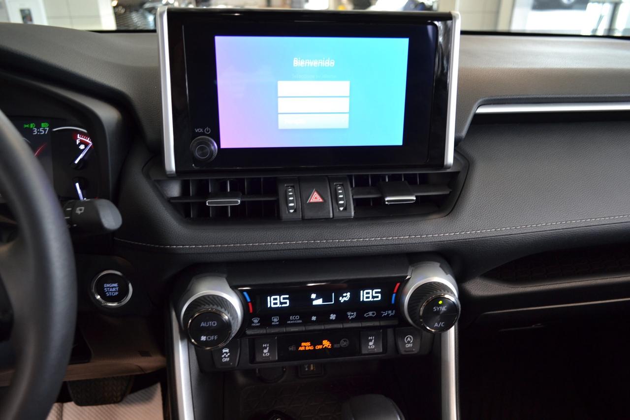 2024 Toyota RAV4 XLE Photo