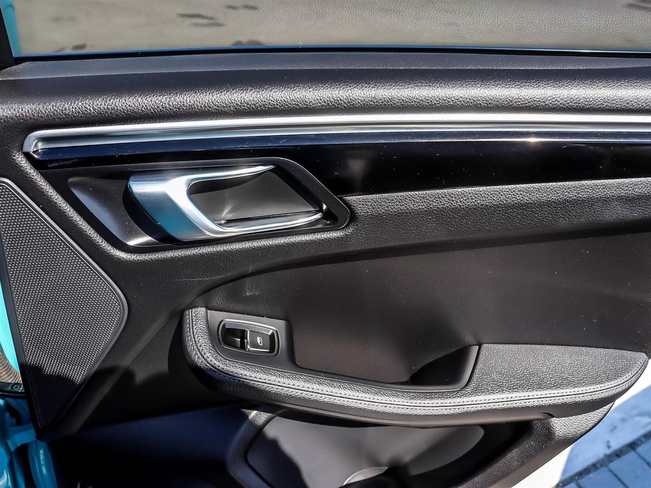 2019 Porsche Macan S Photo