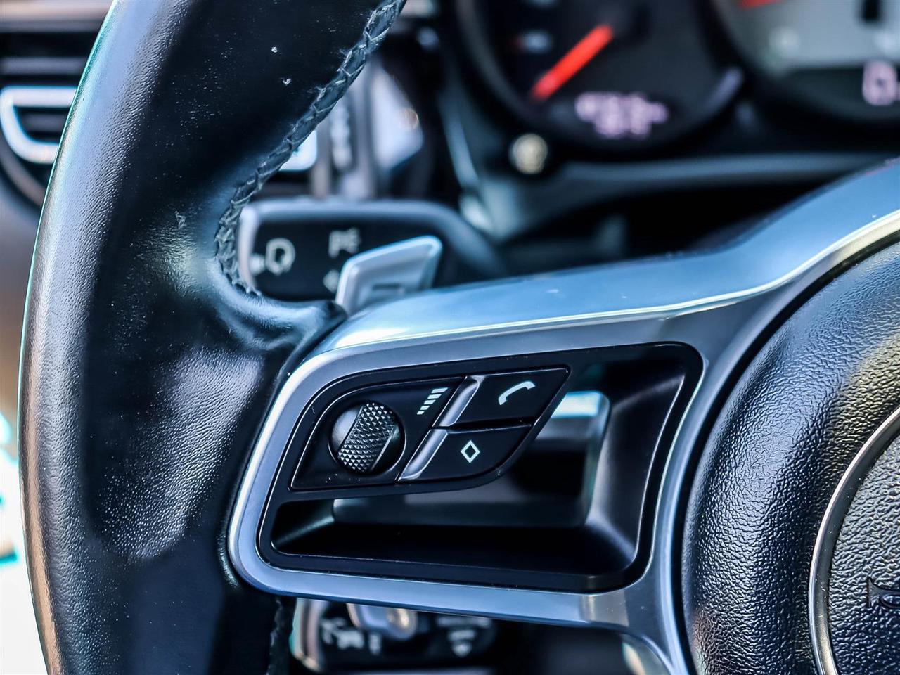 2019 Porsche Macan S Photo