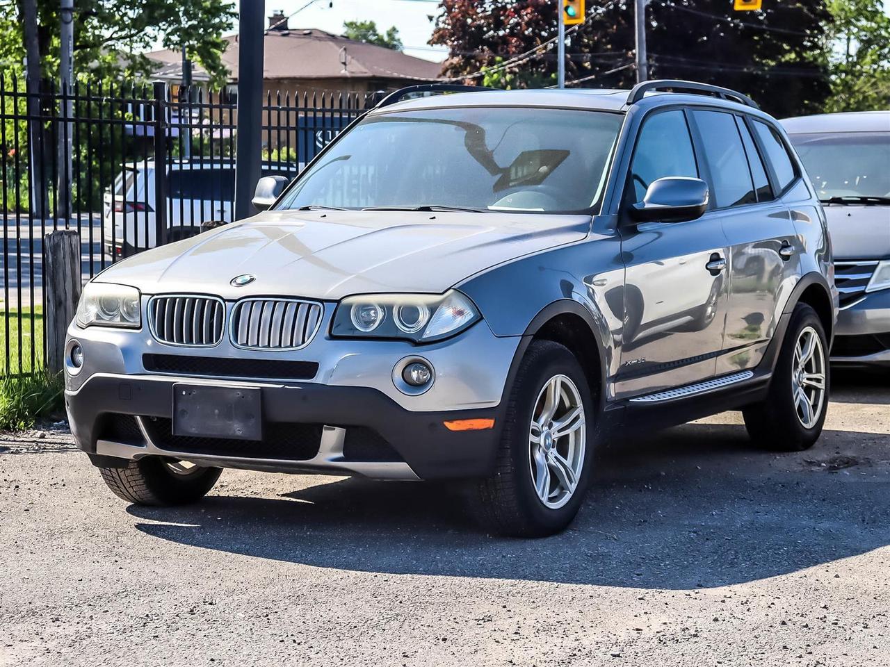 2010 BMW X3 30i Photo0