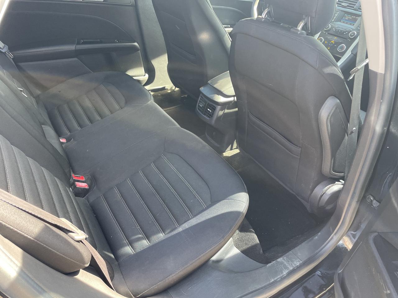 2014 Ford Fusion SE Photo