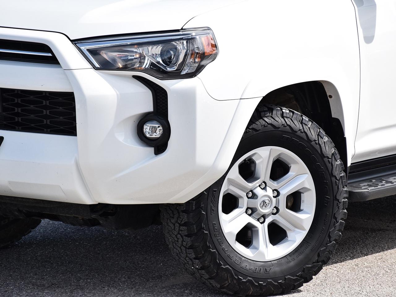 2022 Toyota 4Runner SR5 4x4 ~Sunroof ~Heated Leather ~Bluetooth ~Cam Photo