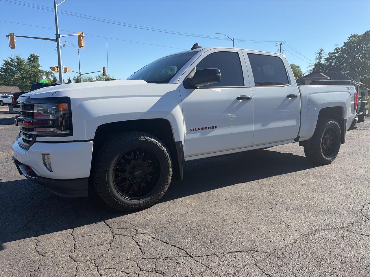 2018 Chevrolet Silverado 1500 LTZ-LEATHER-ROOF-4X4 Photo