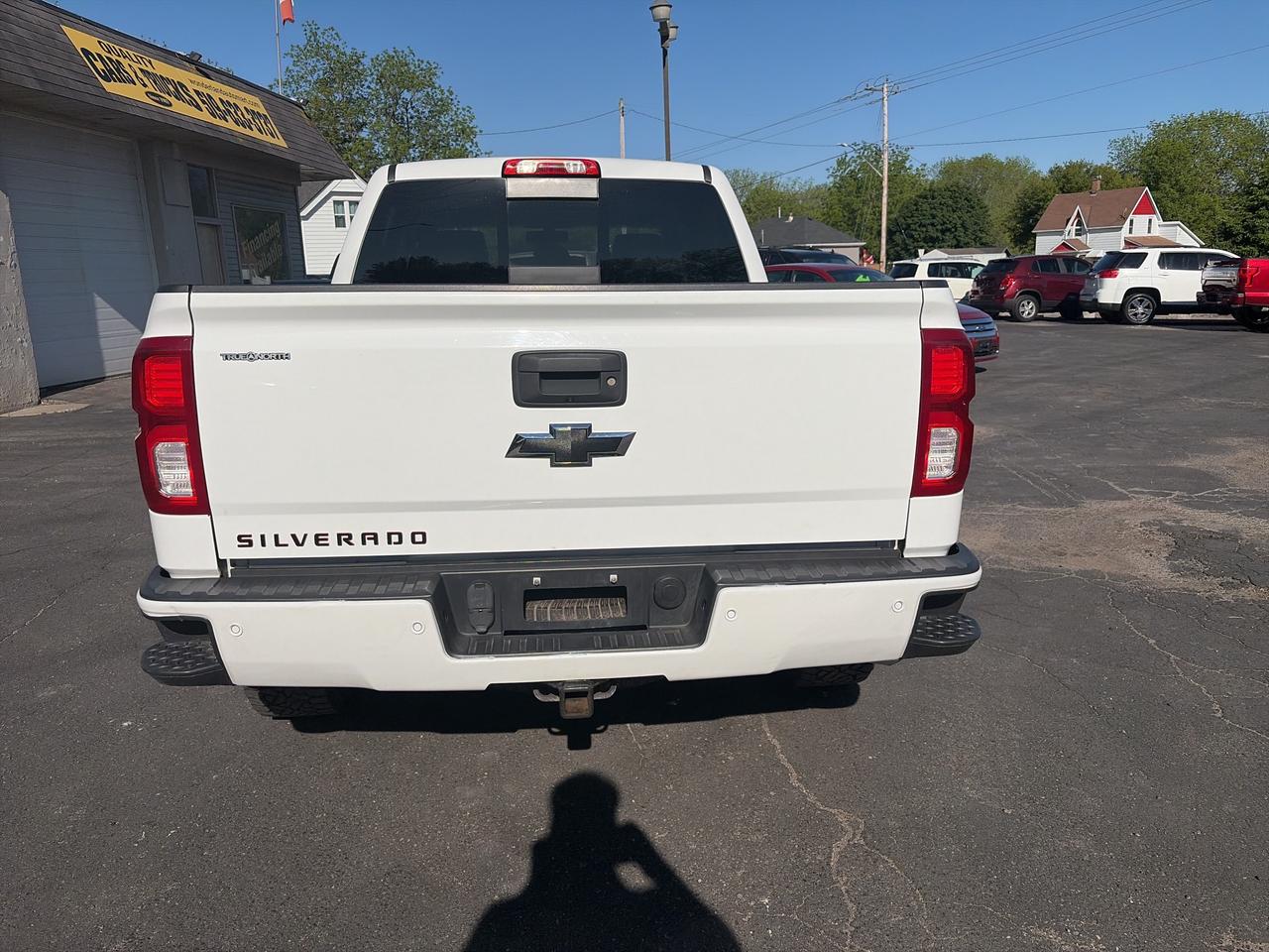 2018 Chevrolet Silverado 1500 LTZ-LEATHER-ROOF-4X4 Photo