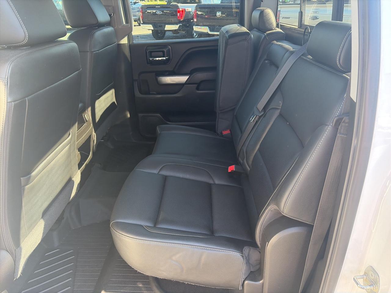 2018 Chevrolet Silverado 1500 LTZ-LEATHER-ROOF-4X4 Photo