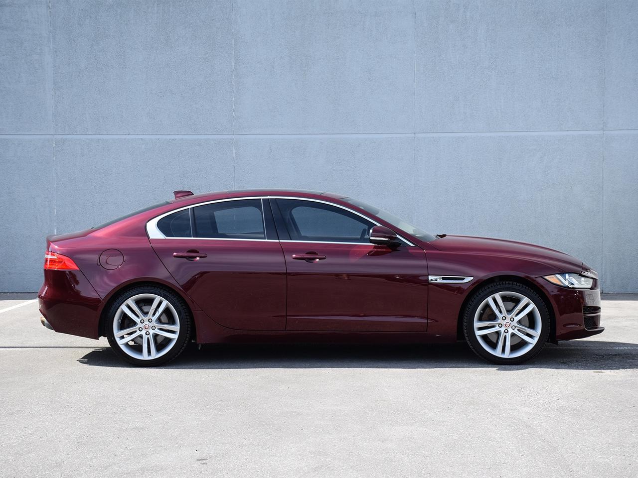 2017 Jaguar XE 4dr Sdn V6 SC Prestige Photo