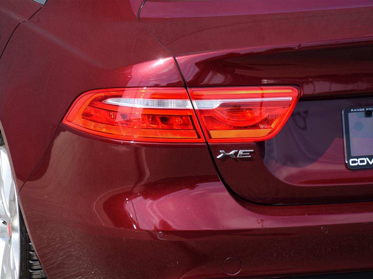 2017 Jaguar XE 4dr Sdn V6 SC Prestige Photo