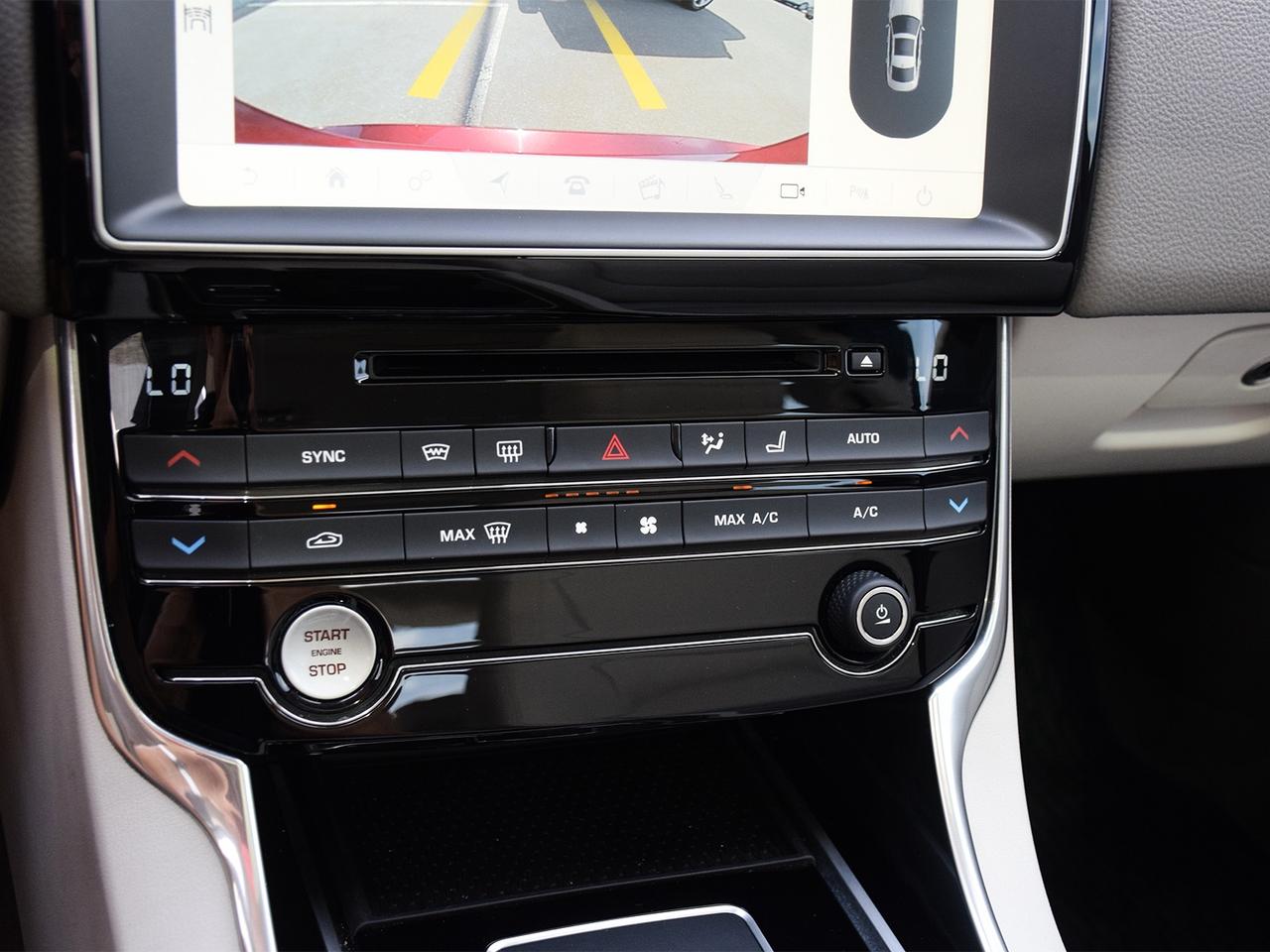 2017 Jaguar XE 4dr Sdn V6 SC Prestige Photo