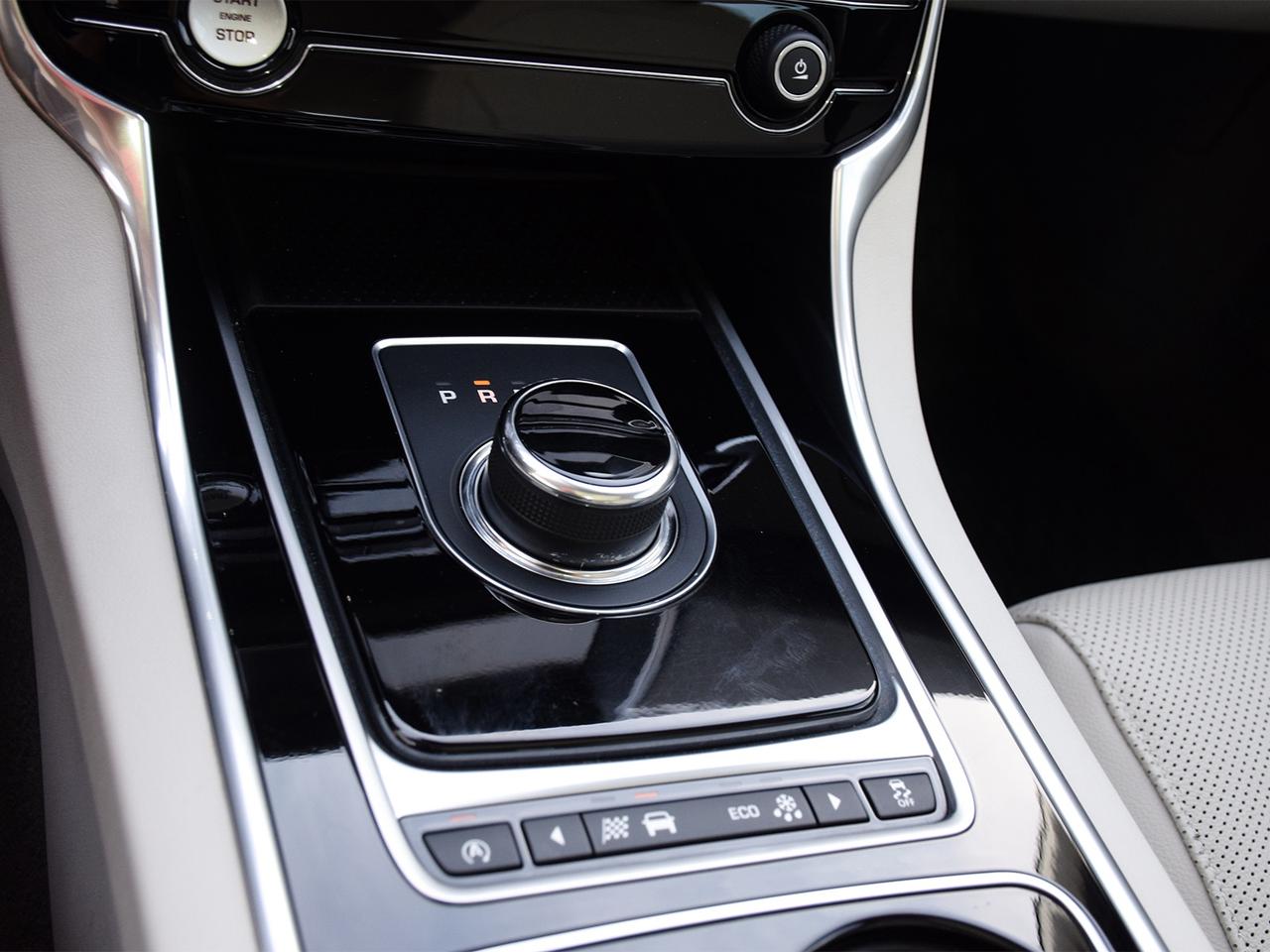2017 Jaguar XE 4dr Sdn V6 SC Prestige Photo