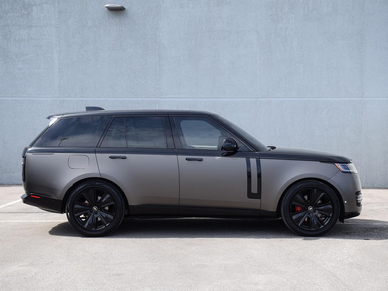 2023 Land Rover Range Rover P400 SE SWB Photo