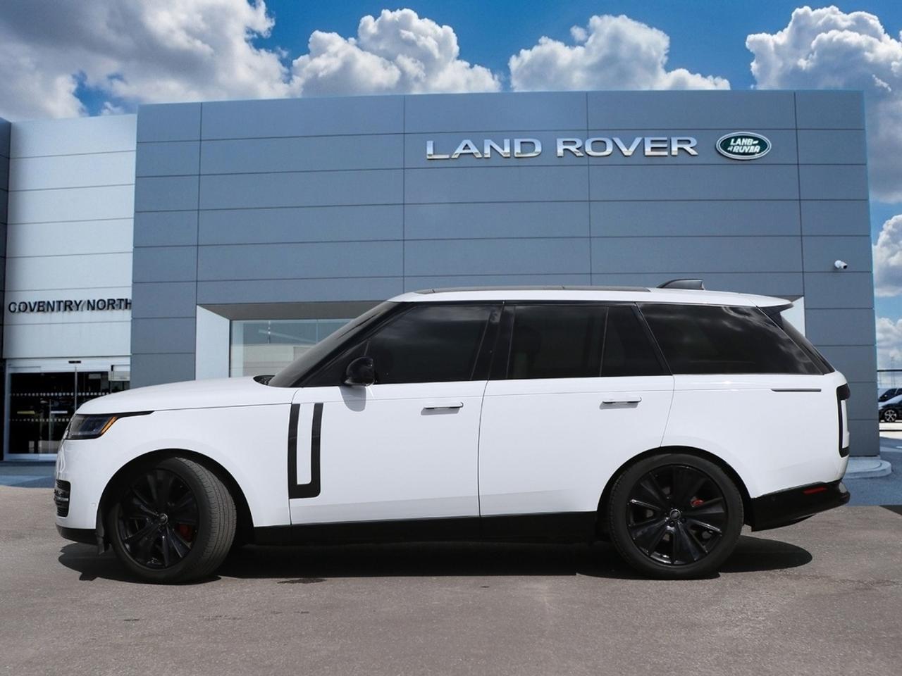 2023 Land Rover Range Rover SE P400 SWB Photo