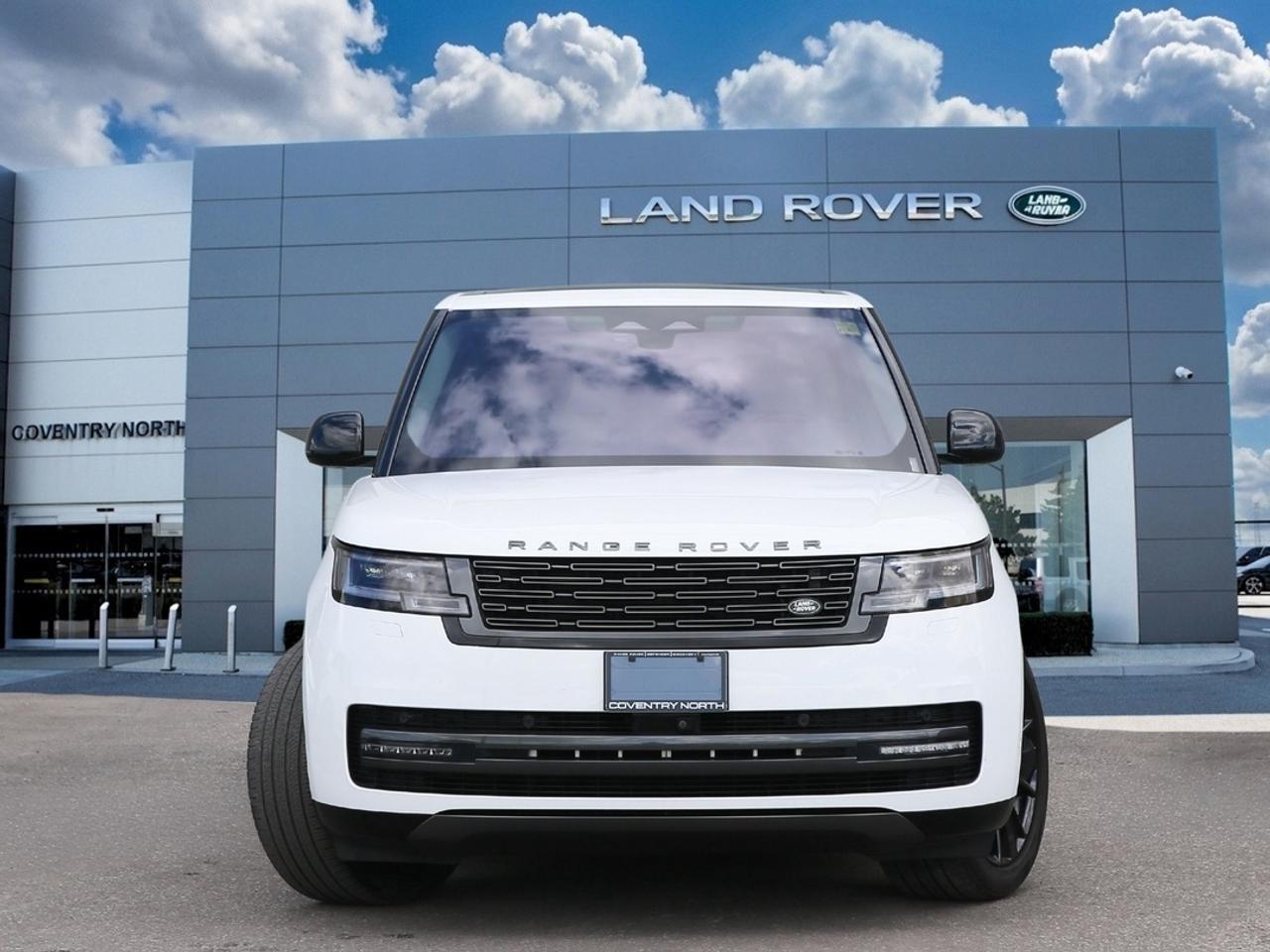 2023 Land Rover Range Rover SE P400 SWB Photo