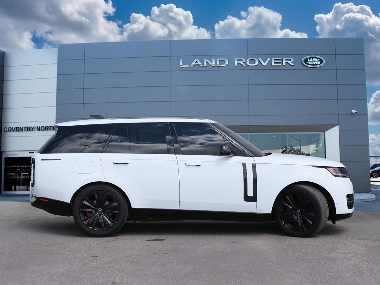 2023 Land Rover Range Rover SE P400 SWB Photo
