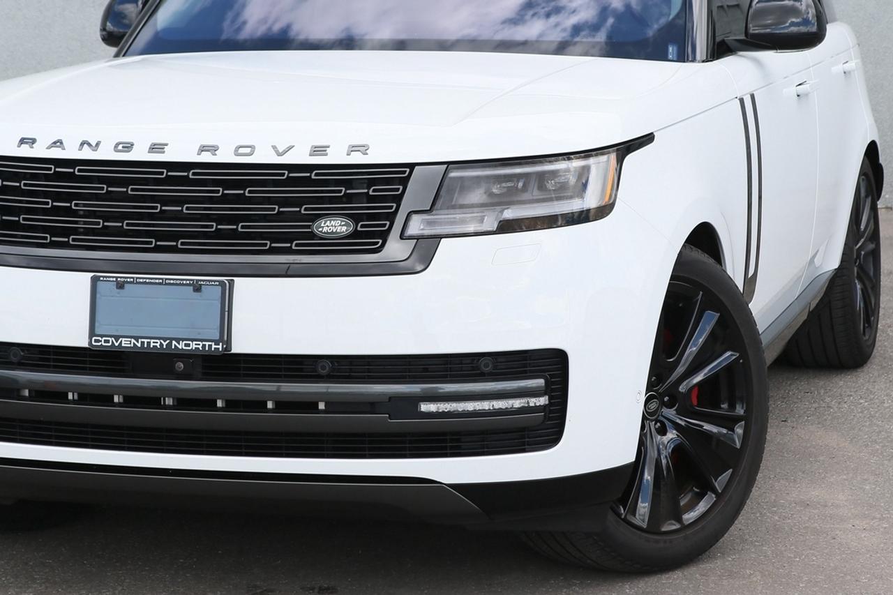 2023 Land Rover Range Rover SE P400 SWB Photo