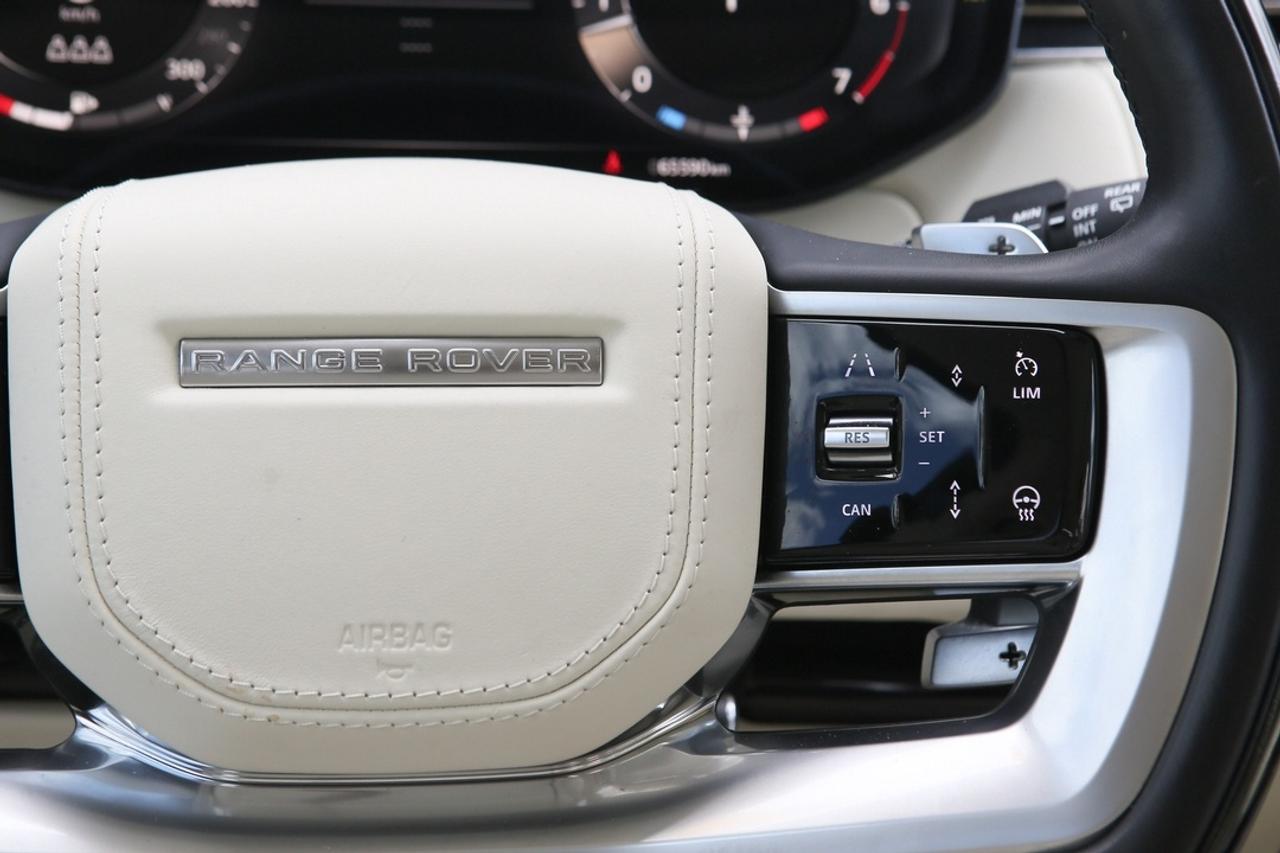 2023 Land Rover Range Rover SE P400 SWB Photo