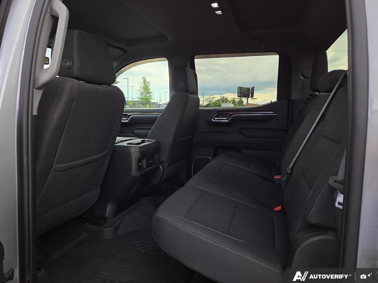 2023 Chevrolet Silverado 1500 RST   SIDE STEPS   REMOTE START   NO CLAIMS Photo