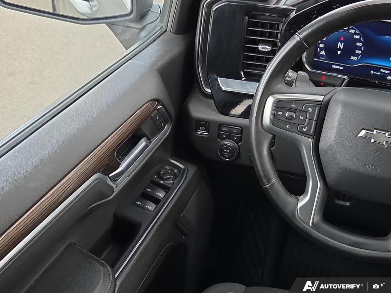 2023 Chevrolet Silverado 1500 RST   SIDE STEPS   REMOTE START   NO CLAIMS Photo