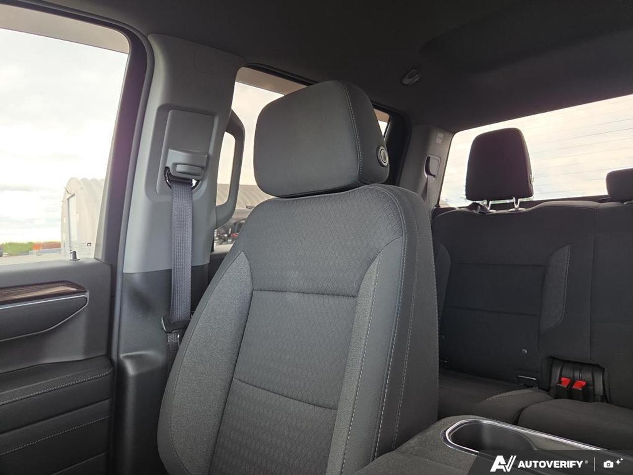 2023 Chevrolet Silverado 1500 RST   SIDE STEPS   REMOTE START   NO CLAIMS Photo
