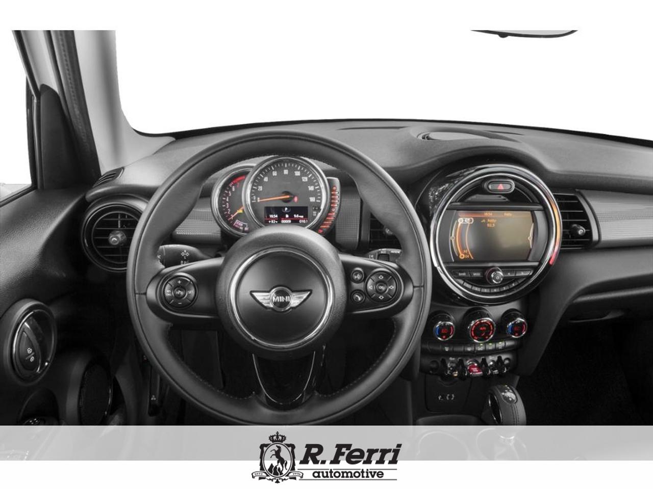 2017 MINI 5 Door Cooper 4dr Hatchback Photo