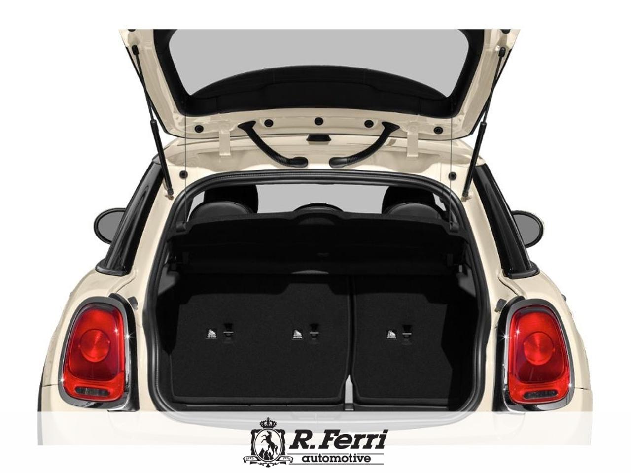 2017 MINI 5 Door Cooper 4dr Hatchback Photo