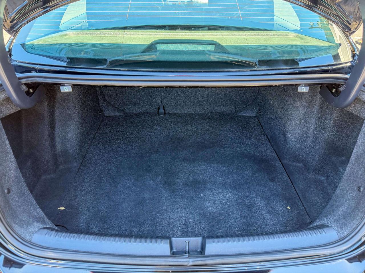 2014 Volkswagen Jetta Trendline Plus/LOW MILEAGE/NO ACCIDENTS/2.0L Photo