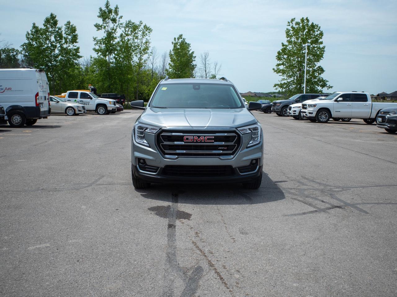 2024 GMC Terrain AT4 - WiFi Hotspot   Cross-Traffic Alert Photo2
