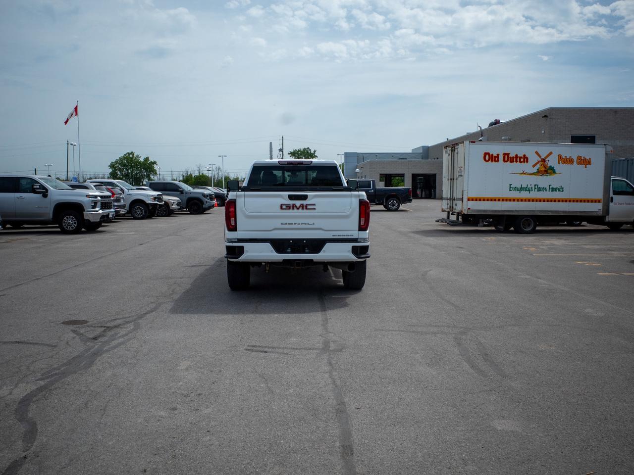 2023 GMC SIERRA 2500HD Denali - Blind Spot Monitor   Seat Memory Photo