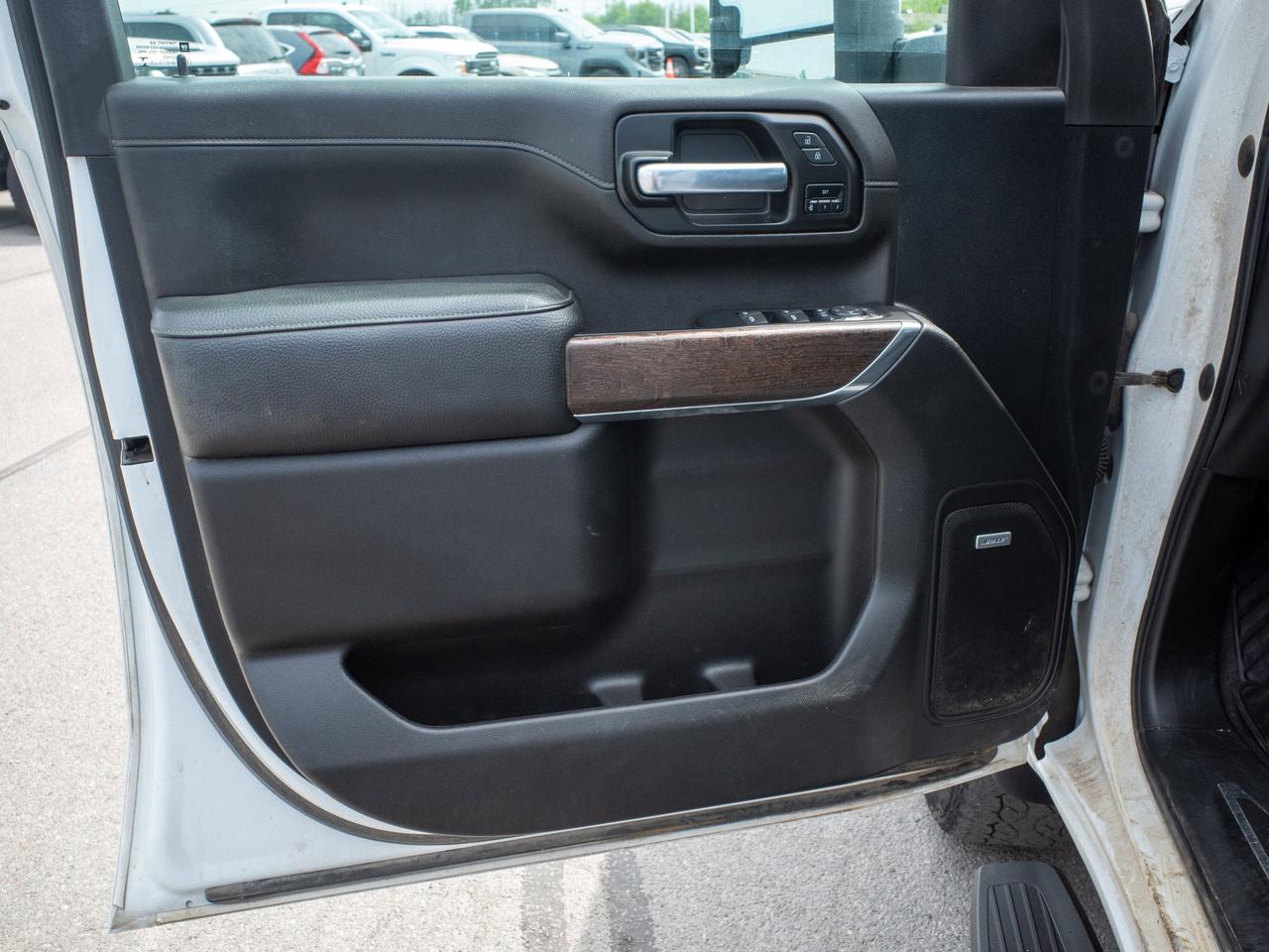 2023 GMC SIERRA 2500HD Denali - Blind Spot Monitor   Seat Memory Photo