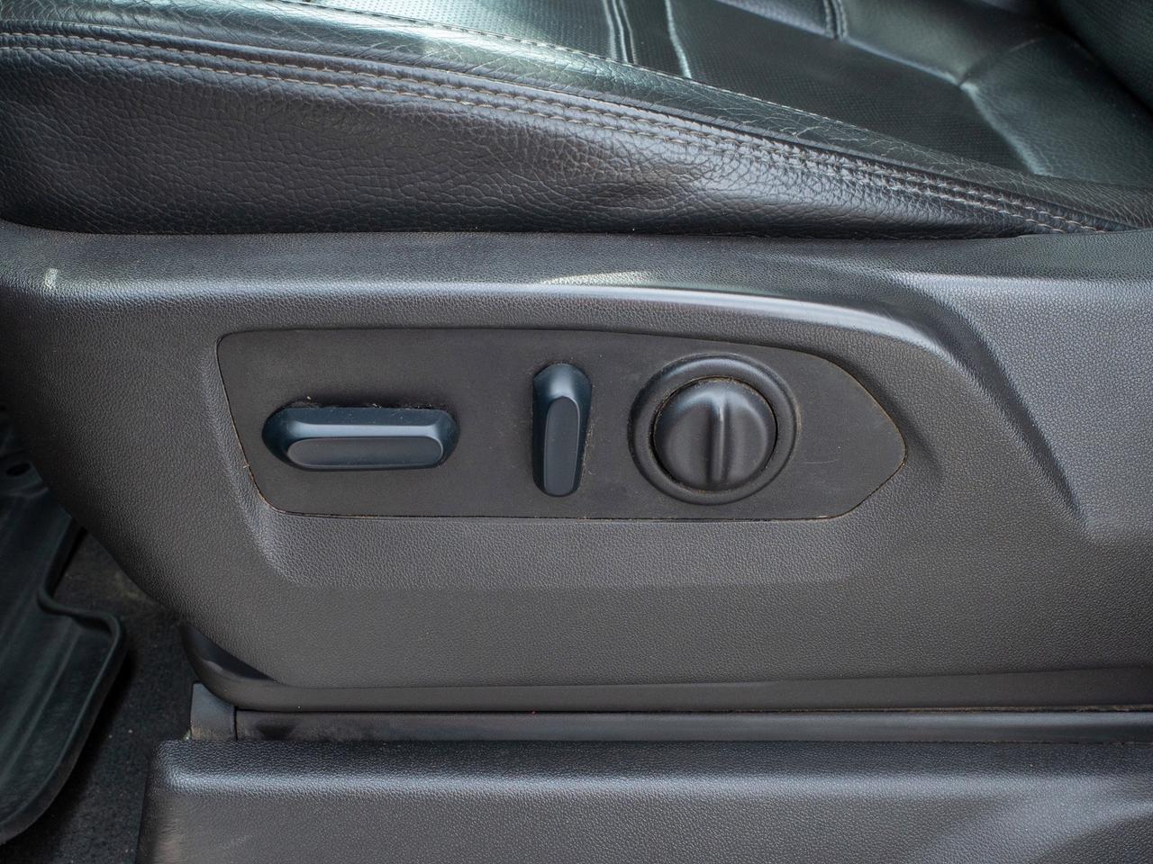 2023 GMC SIERRA 2500HD Denali - Blind Spot Monitor   Seat Memory Photo