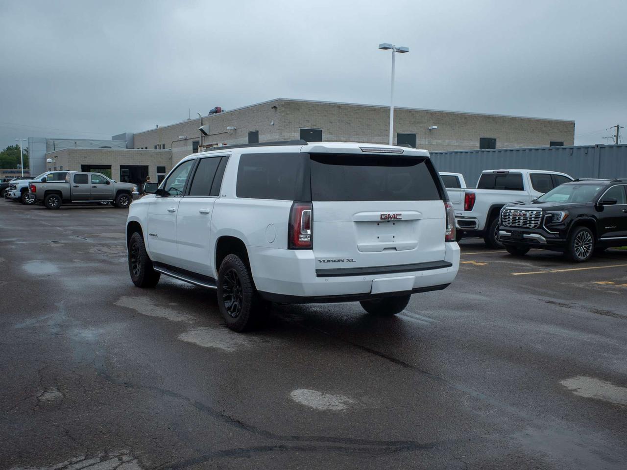 2018 GMC Yukon SLE - 3rd Row Seats   Premium Sound System Photo