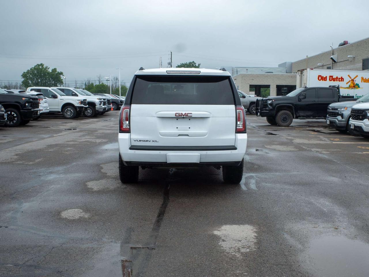 2018 GMC Yukon SLE - 3rd Row Seats   Premium Sound System Photo