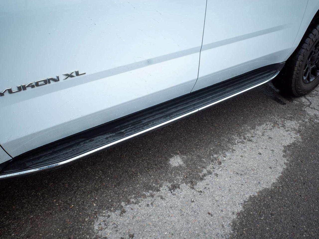 2018 GMC Yukon SLE - 3rd Row Seats   Premium Sound System Photo