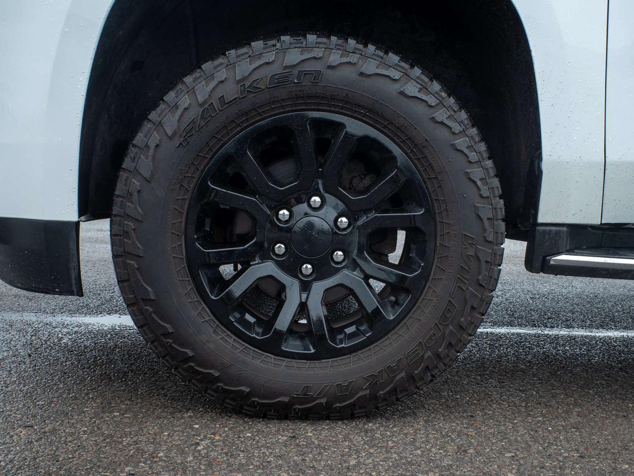 2018 GMC Yukon SLE - 3rd Row Seats   Premium Sound System Photo