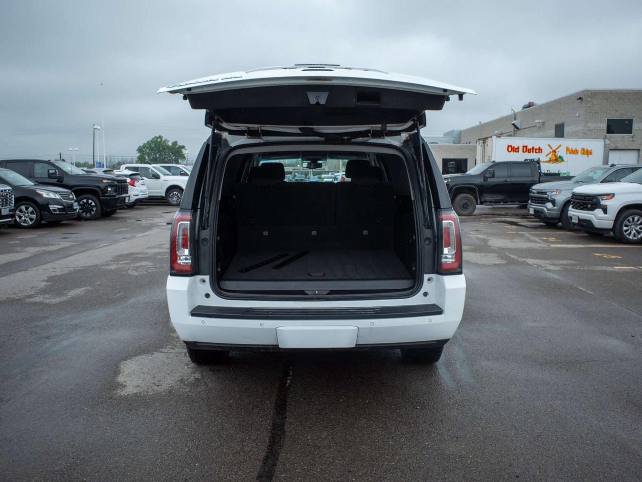 2018 GMC Yukon SLE - 3rd Row Seats   Premium Sound System Photo