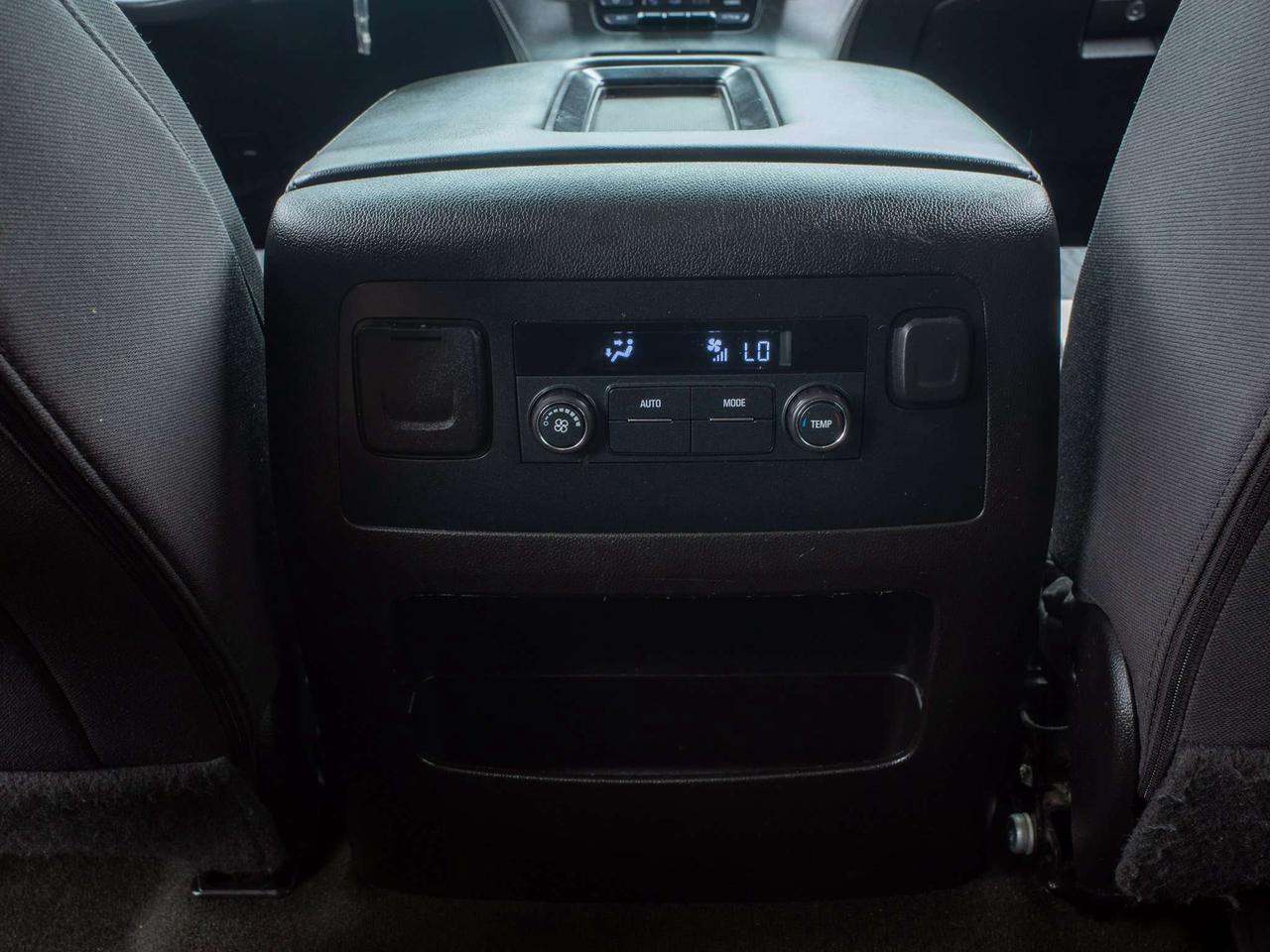 2018 GMC Yukon SLE - 3rd Row Seats   Premium Sound System Photo