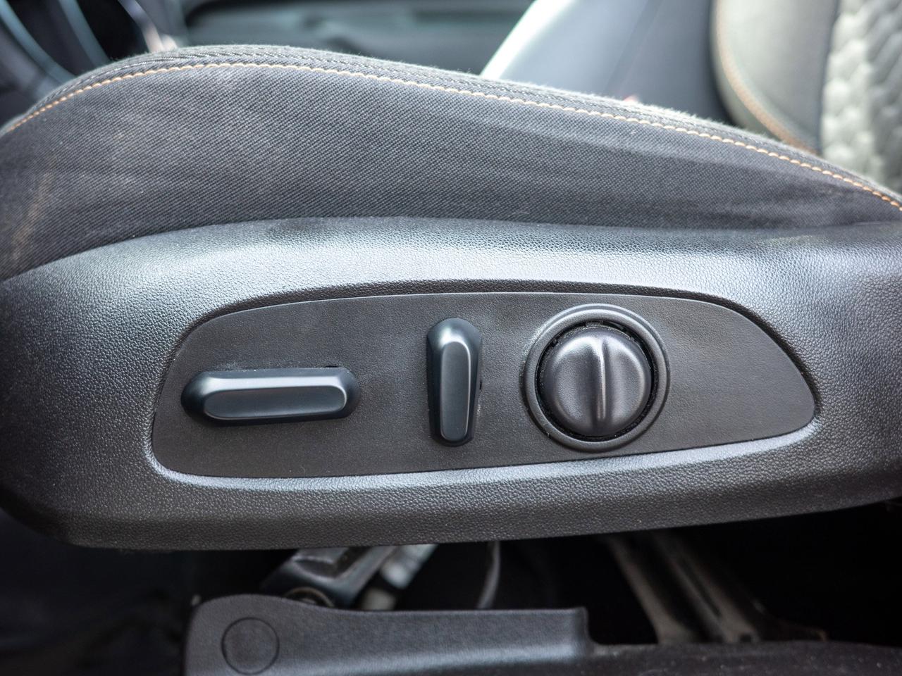 2018 Chevrolet Equinox LT - Rear Parking Aid   Cross-Traffic Alert Photo