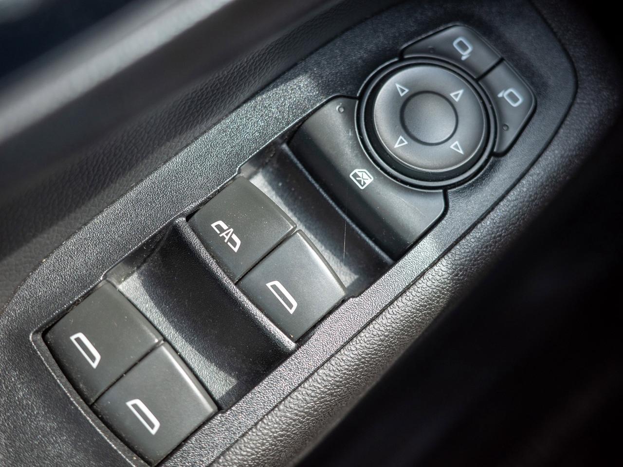 2018 Chevrolet Equinox LT - Rear Parking Aid   Cross-Traffic Alert Photo