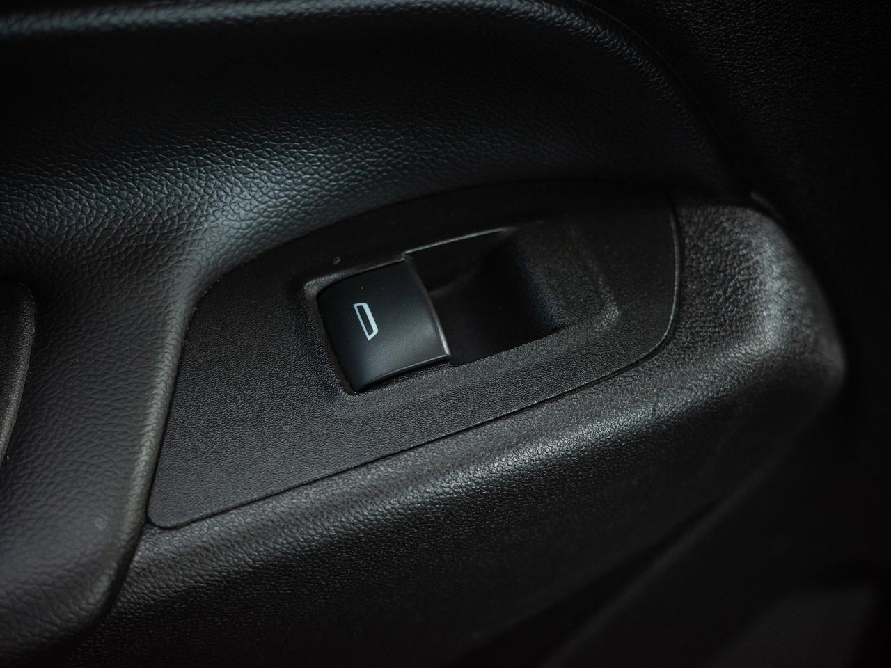 2018 Chevrolet Equinox LT - Rear Parking Aid   Cross-Traffic Alert Photo