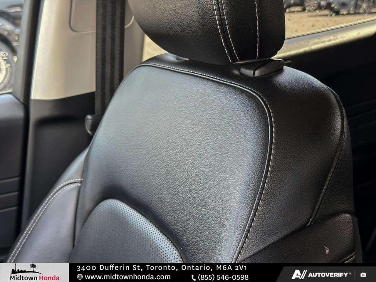 2022 Ford Escape SEL AWD Photo