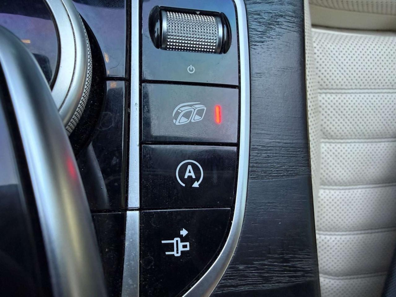 2018 Mercedes-Benz C-Class AMG C 43 4MATIC Cabriolet Photo