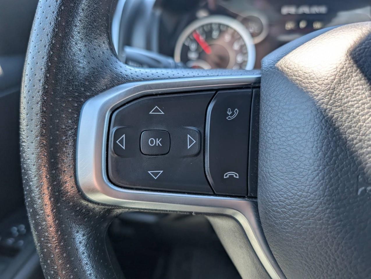 2025 RAM 1500 Big Horn ONE OWNER/ LOW KMS /NO ACCIDENTS Photo