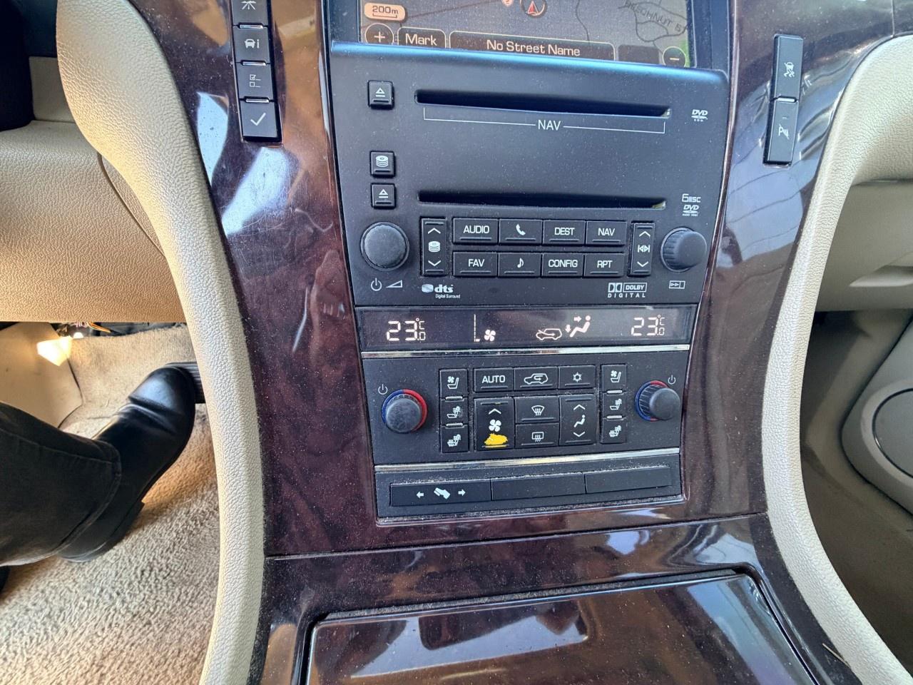 2010 Cadillac Escalade EXT AWD 4dr Photo