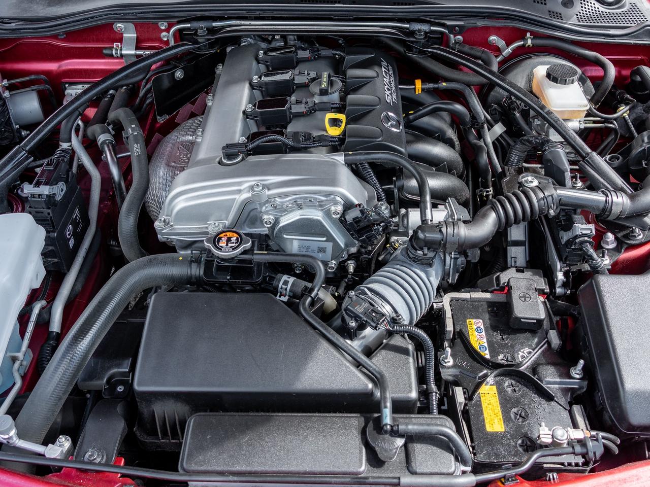 2017 Mazda MX-5 RF GS (M6) 2dr Convertible Photo