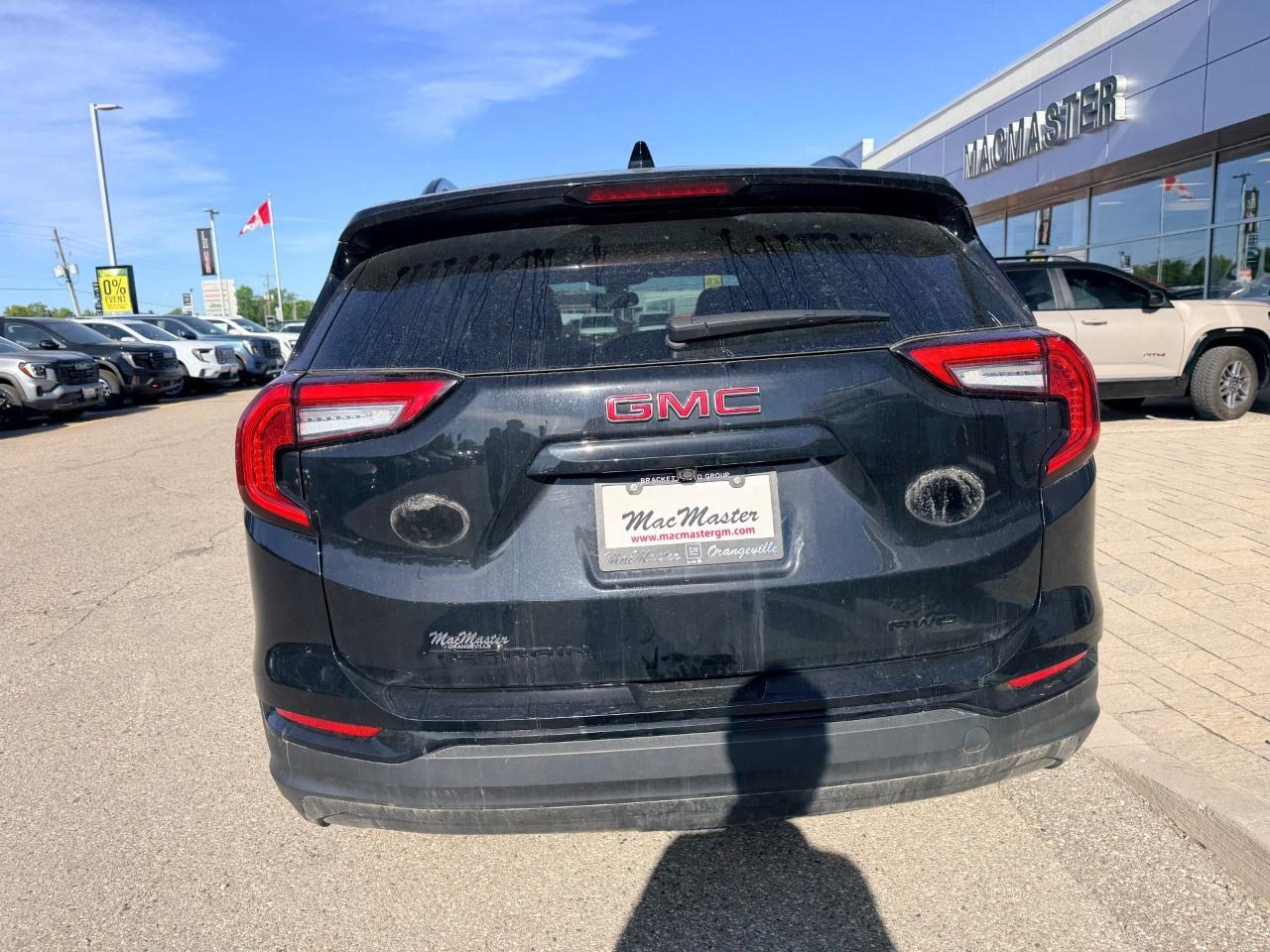 2022 GMC Terrain AWD SLE Photo