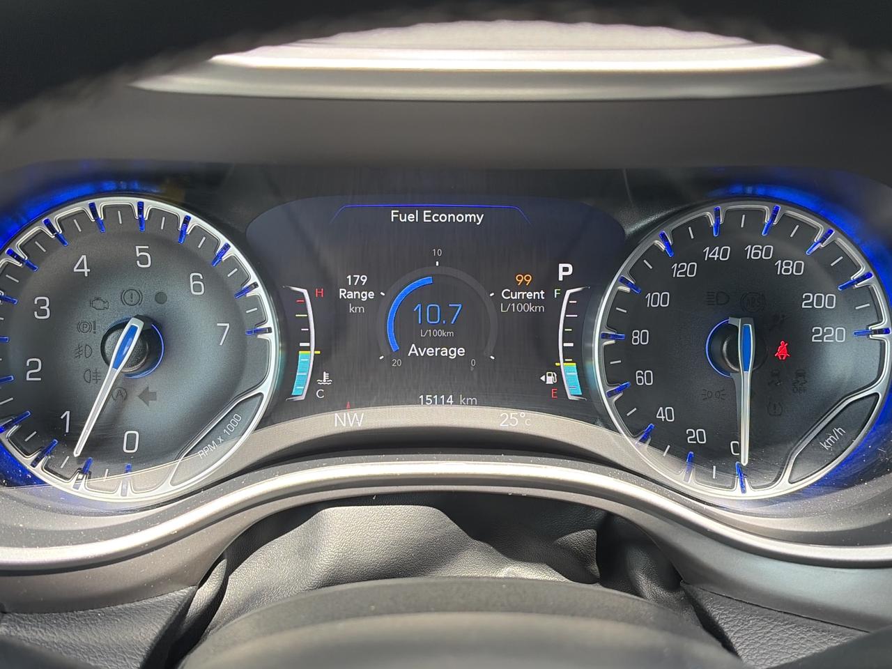 2025 Chrysler Pacifica SELECT, 7 PASS, REMOTE START, HEATED LEATHER! Photo