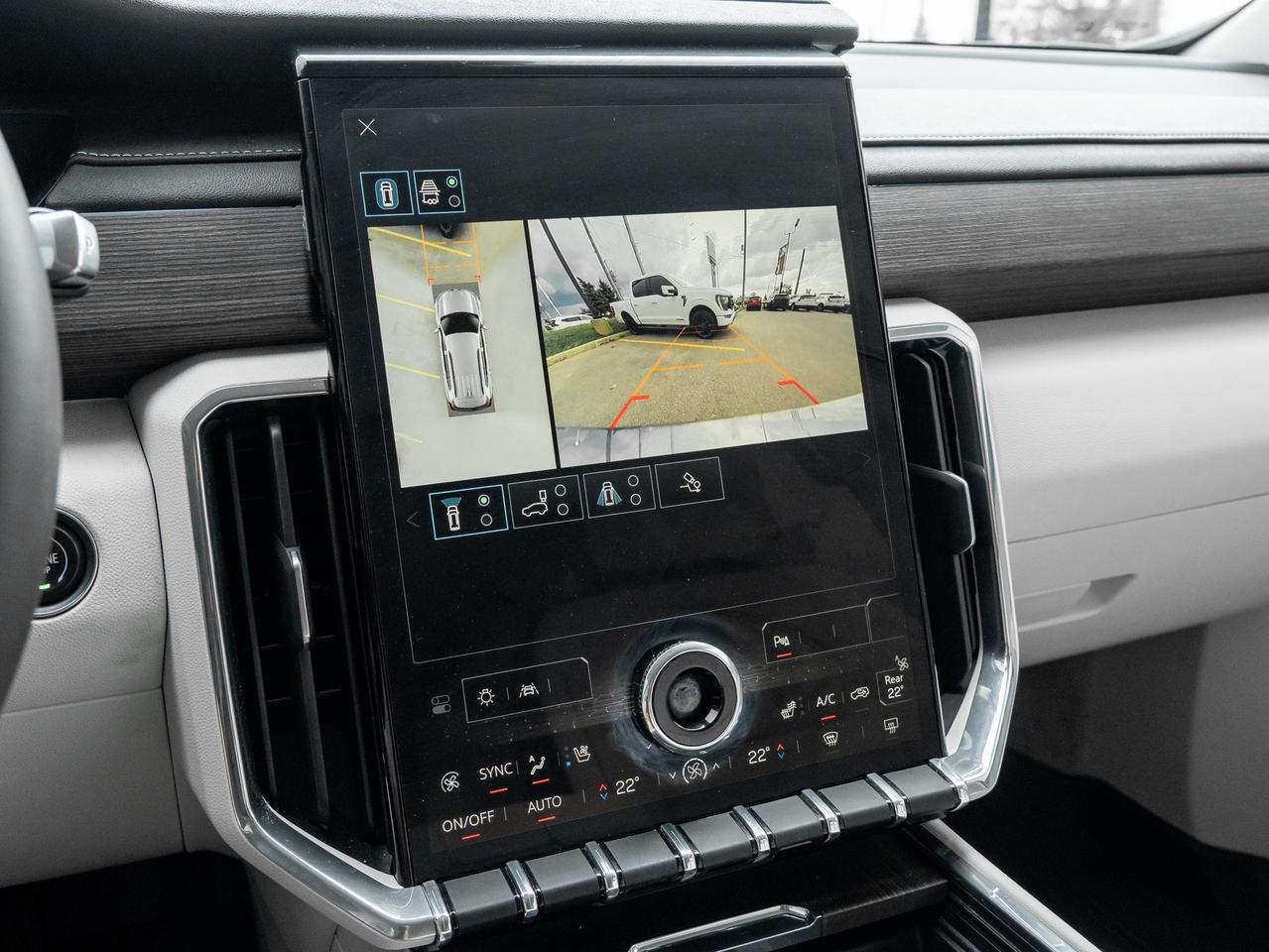 2024 GMC Acadia Denali 4dr All-Wheel Drive Photo