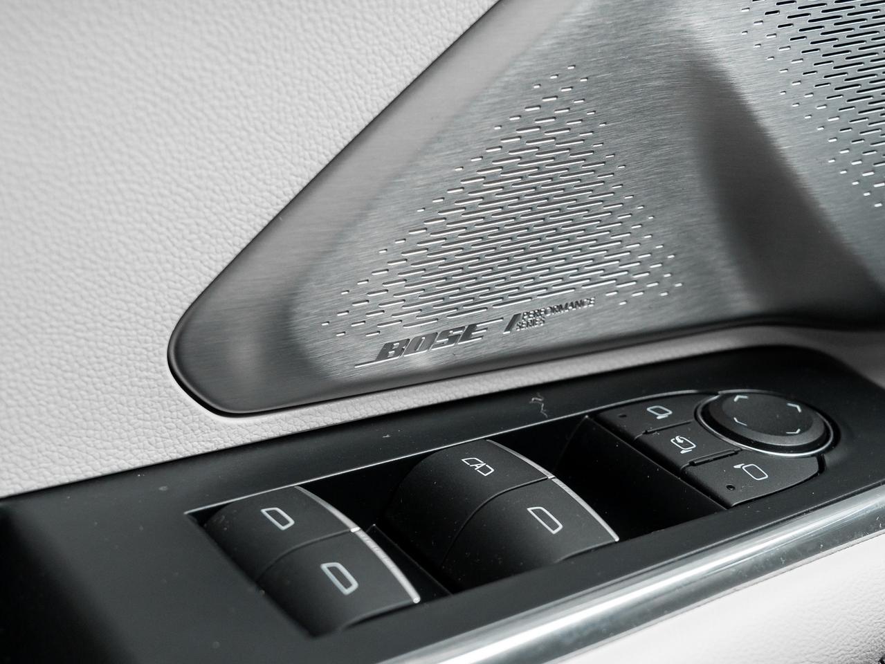 2024 GMC Acadia Denali 4dr All-Wheel Drive Photo