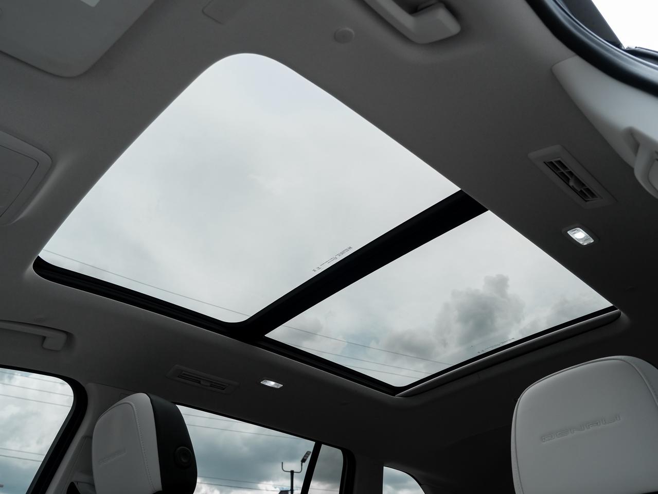 2024 GMC Acadia Denali 4dr All-Wheel Drive Photo