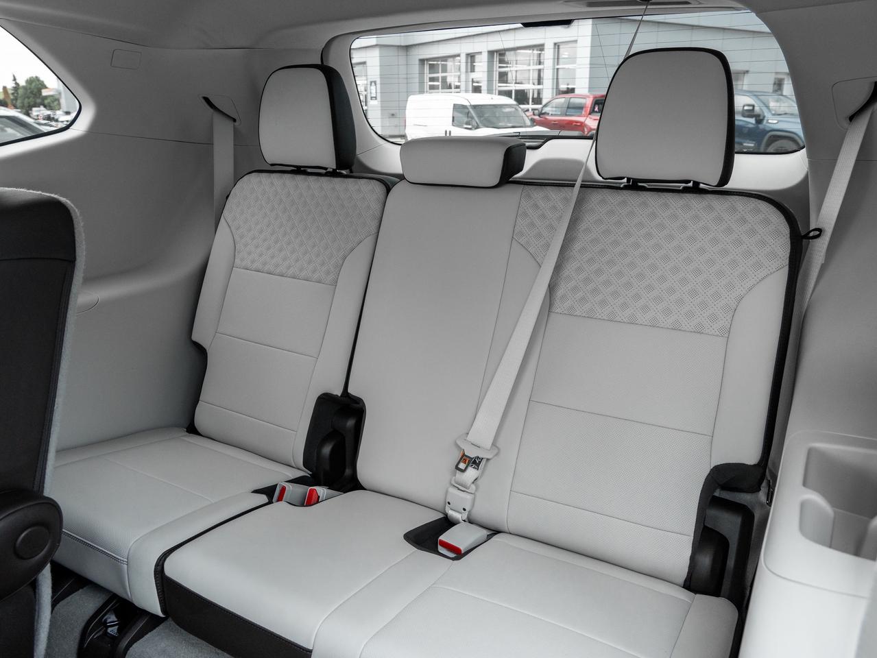 2024 GMC Acadia Denali 4dr All-Wheel Drive Photo